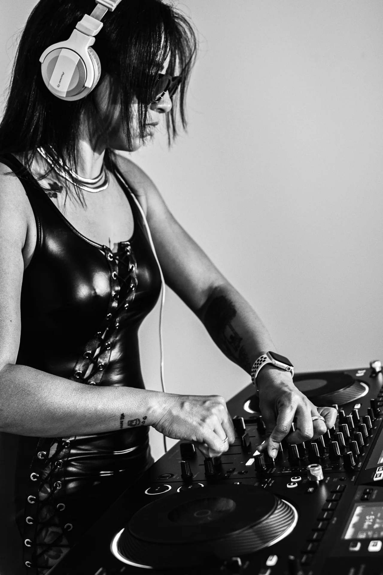 Darah working the decks